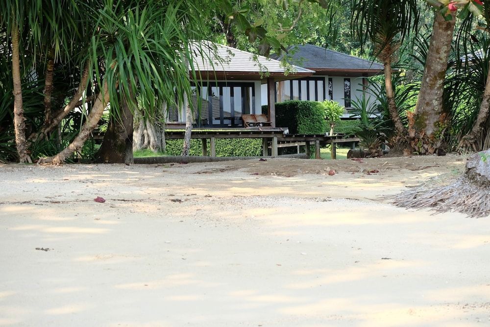 Plub Pla Koh Mak Retreat 3