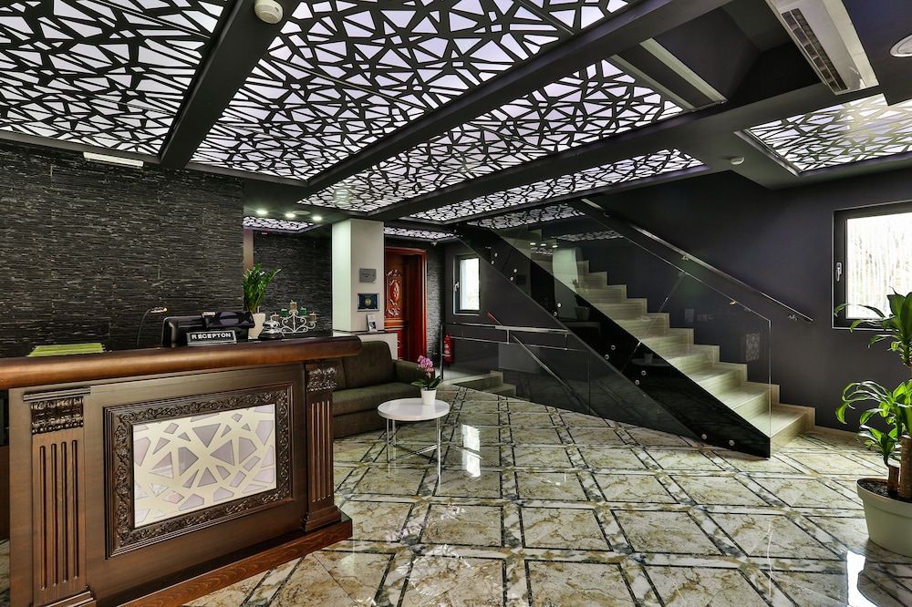 Hotel Nadezda 4 estrelas em Bečići