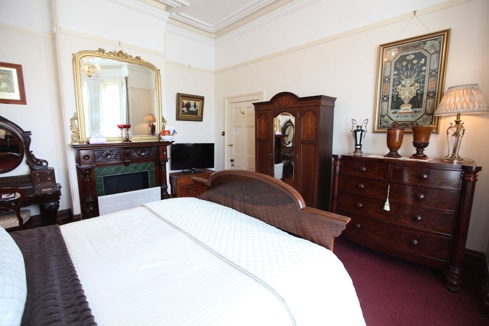 The Grand On Macfie 3