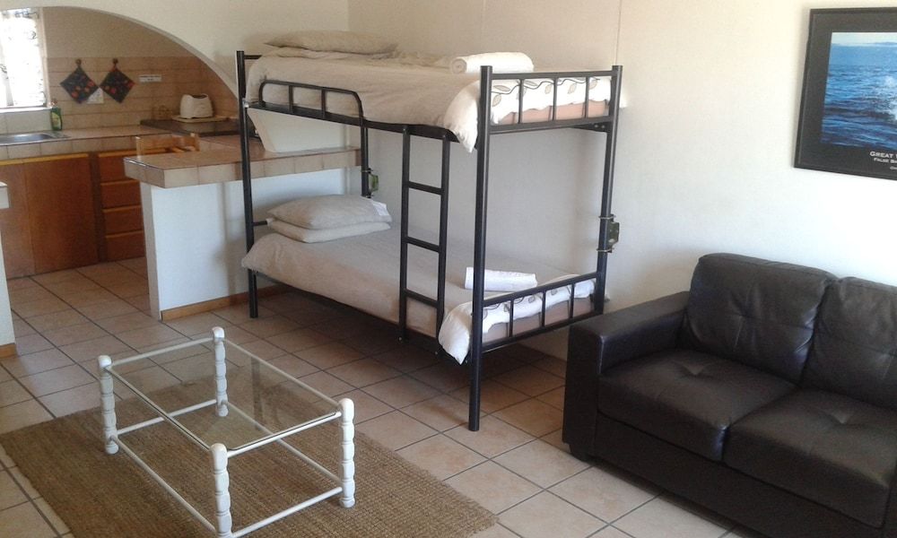 Oom Piet Self Catering Accomodation 3