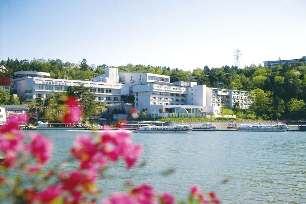 Enakyo Kokusai Hotel 3 étoiles à Ena