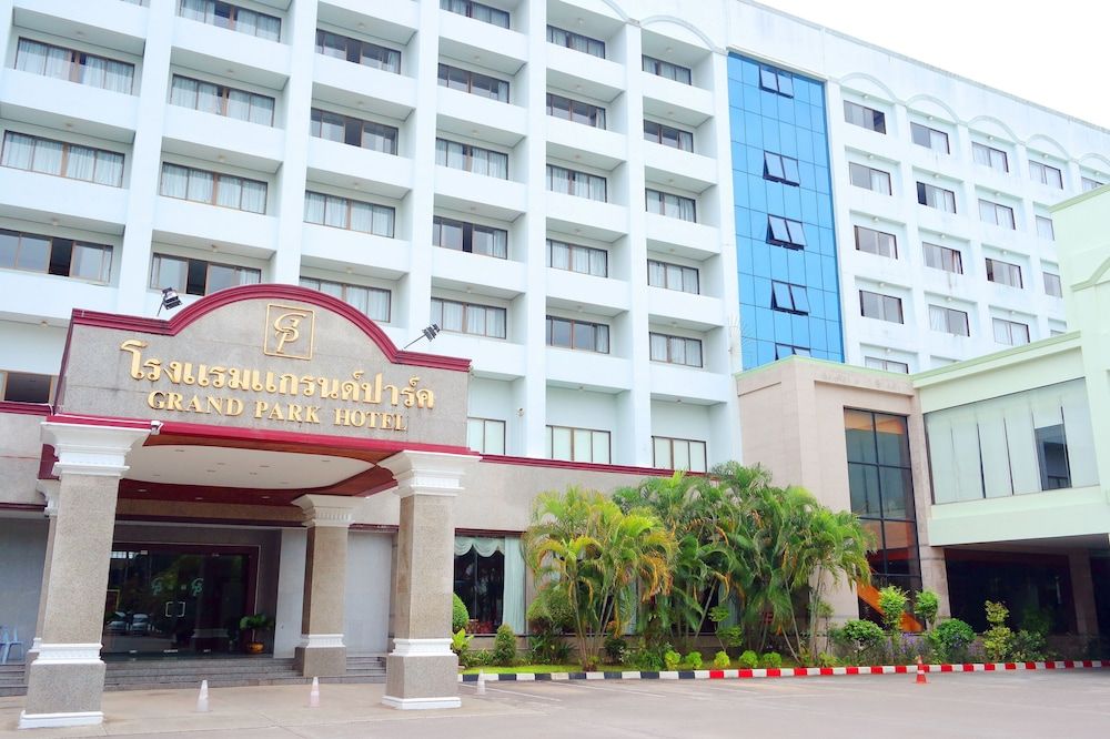Grand Park Hotel 3 estrelas em Nakhon Si Thammarat