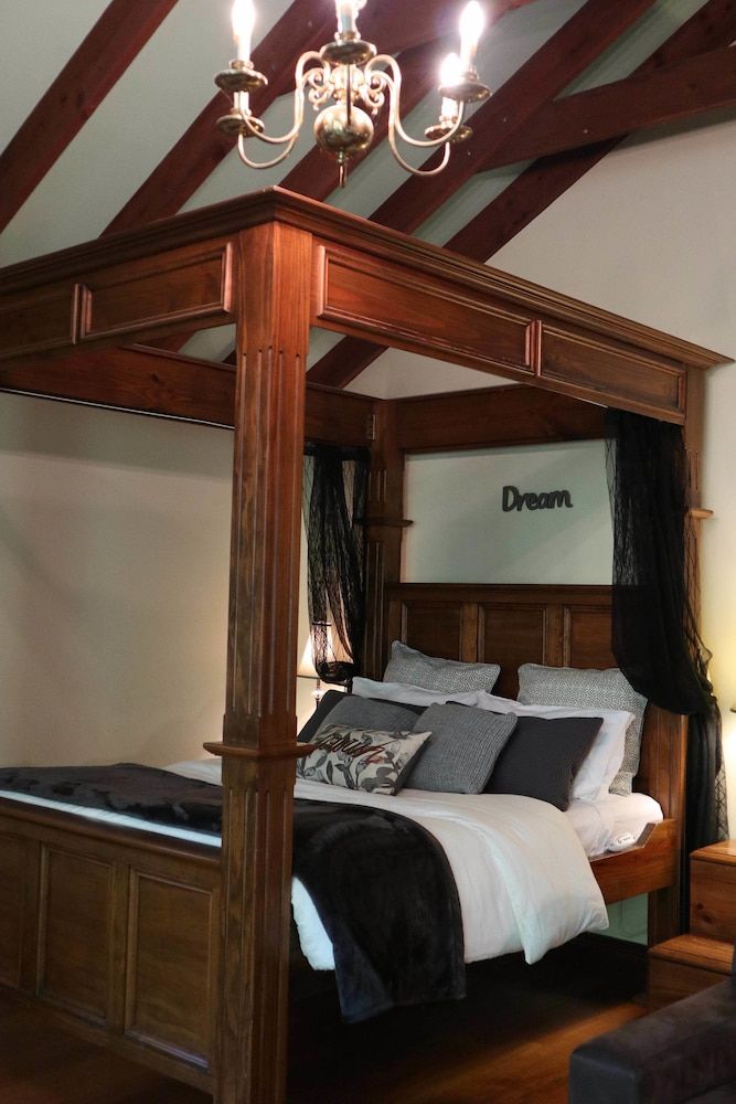 Cambridge Cottages Bed & Breakfast 3