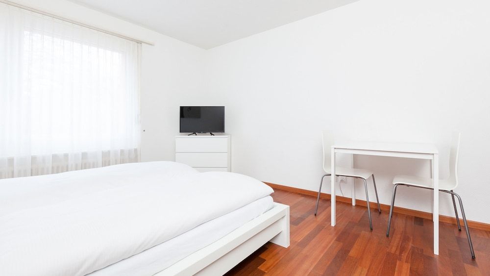 Swiss Star Zurich Airport 2