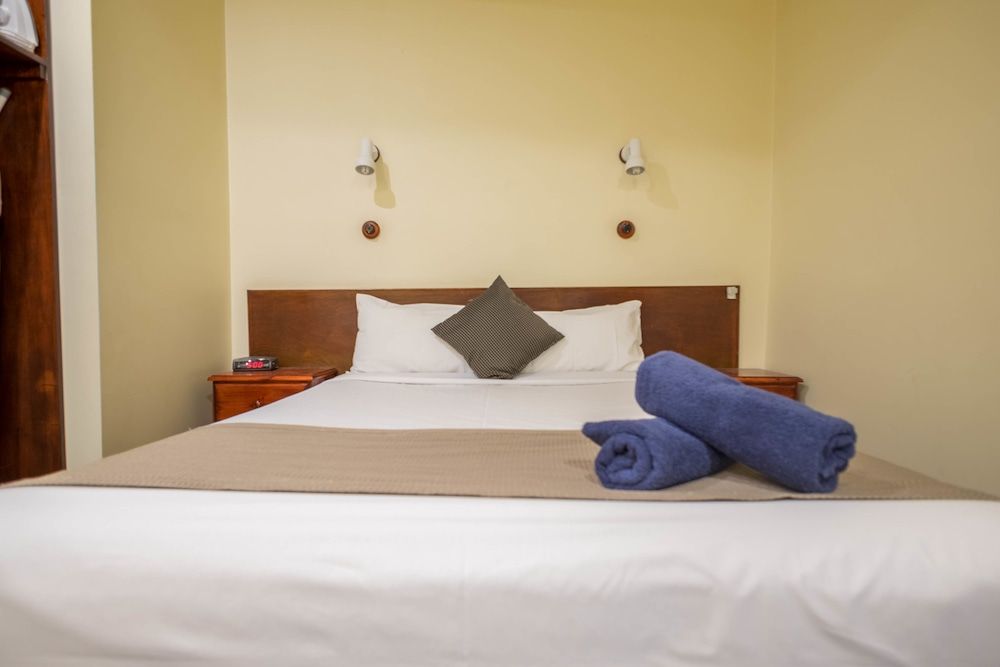 Pioneer Station Motor Inn 2