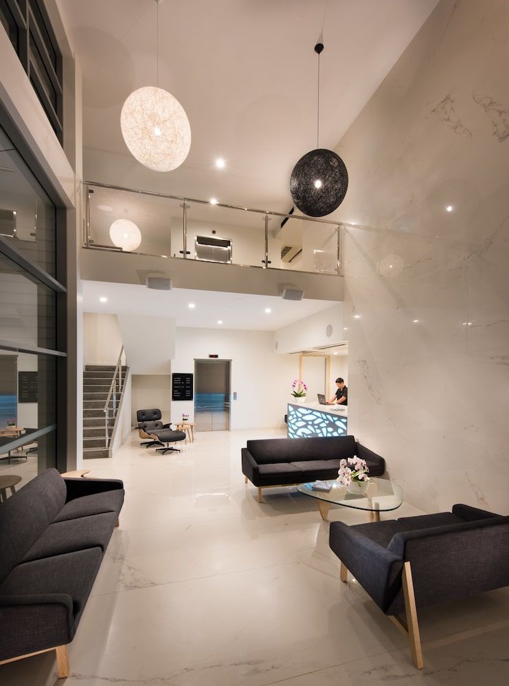 Heart Hotel and Gallery Whitsundays 2