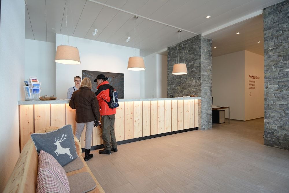 Pradas Resort Brigels 2