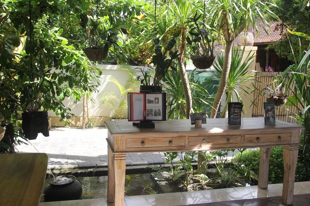 Bali Santi Bungalows 2