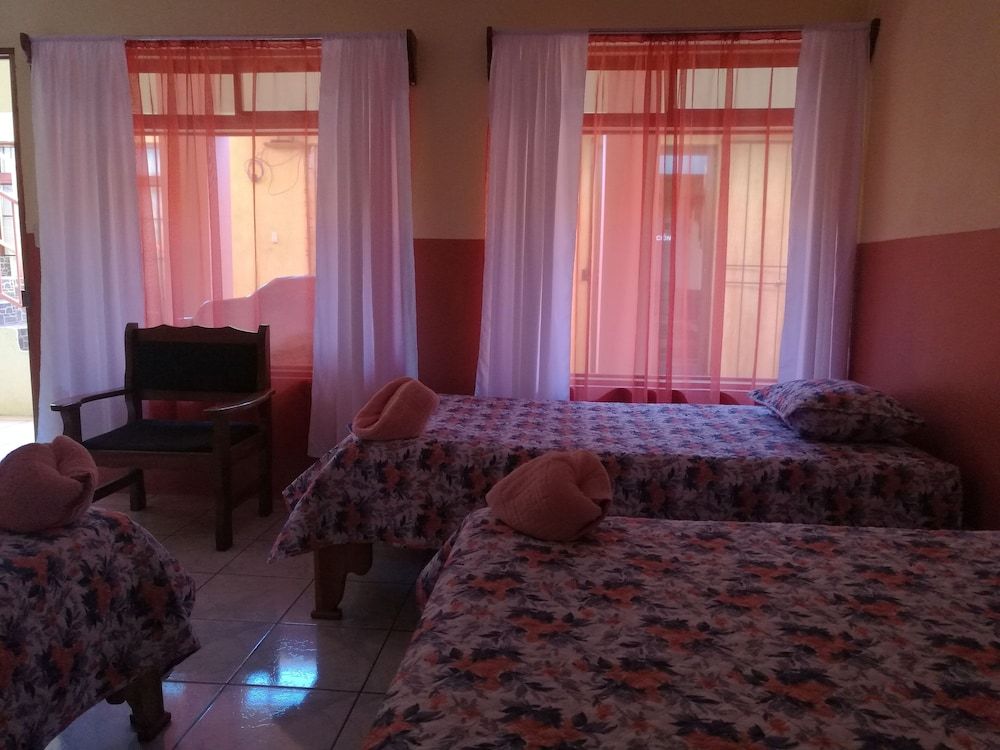 Hotel la Puesta del Sol 1