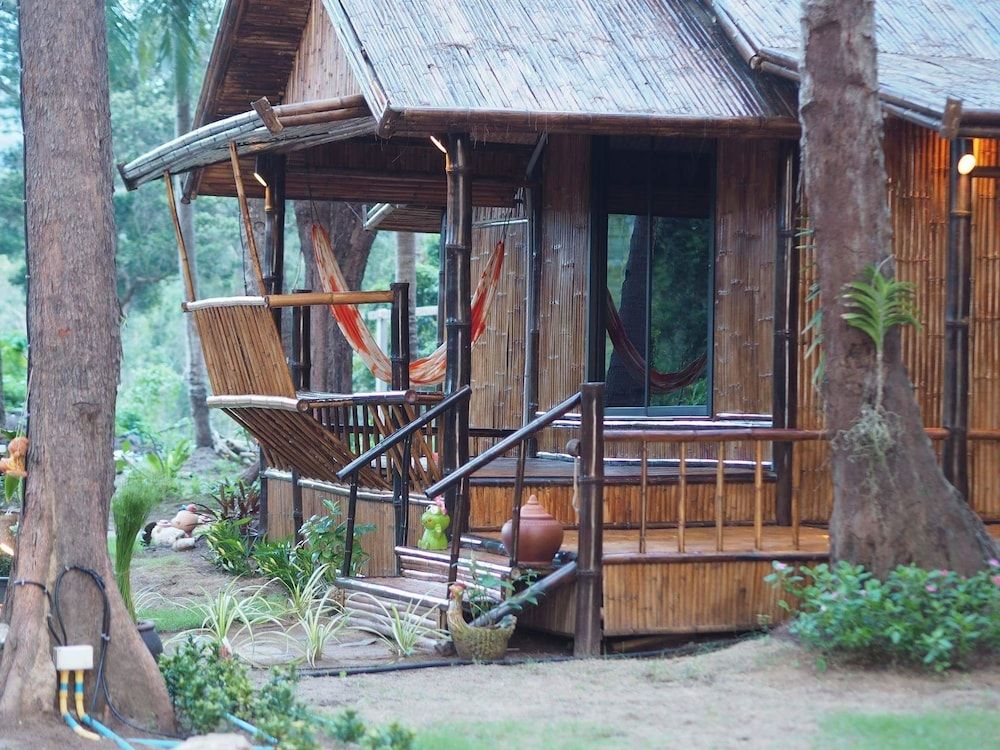 Eco Lanta Hideaway Beach Resort 1