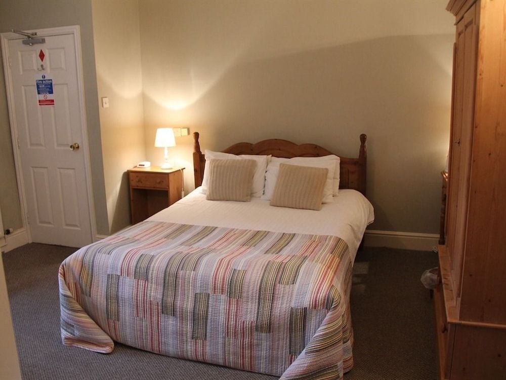 The White Horse Inn 2