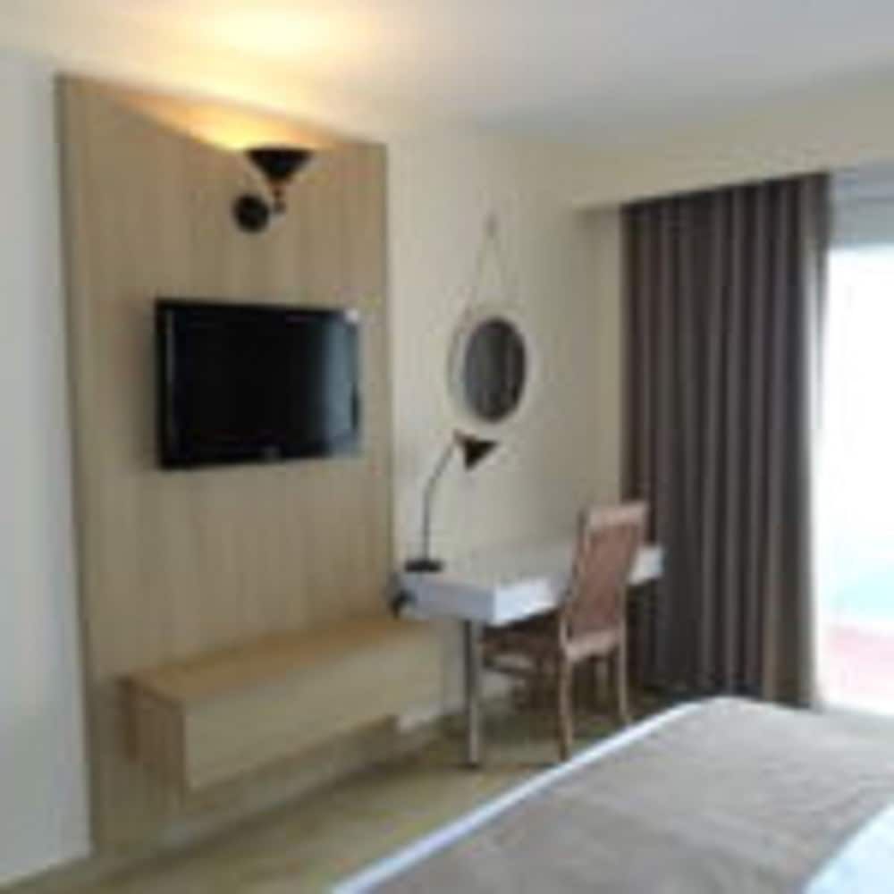 HOTEL LES HAMMADITES 2