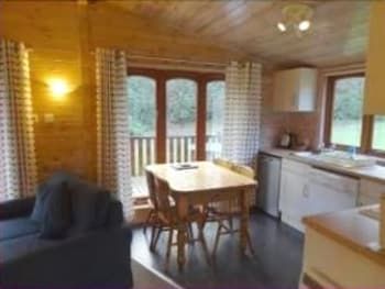 The Log Cabin Glebe Farm 3