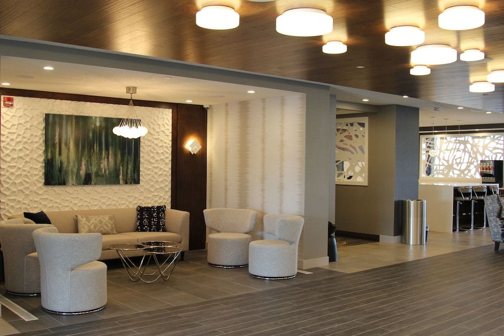 Wingate by Wyndham Airdrie 3