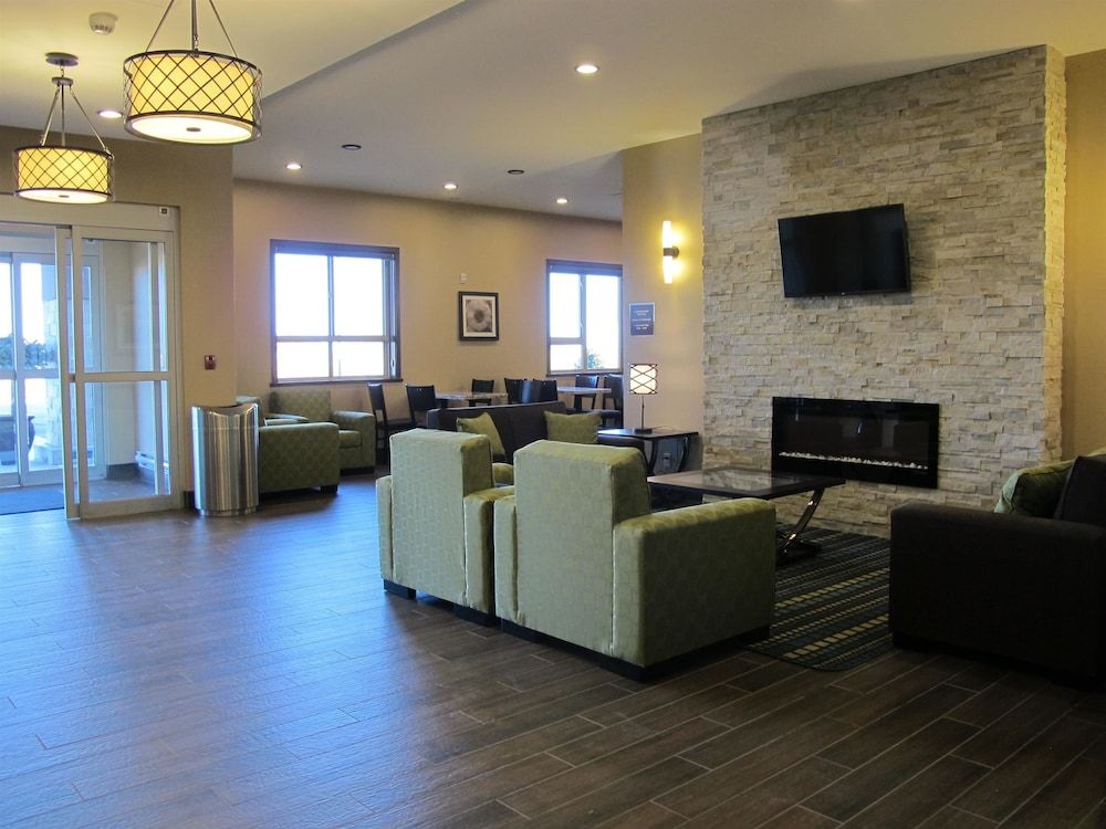 Best Western Plus Moosomin Hotel 2