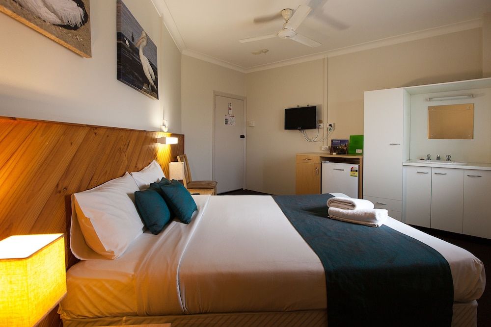 The Manly Hotel, Brisbane 2