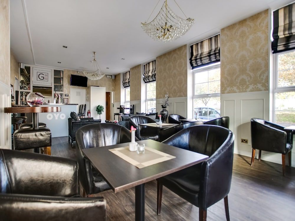 OYO Gin House Hotel 2