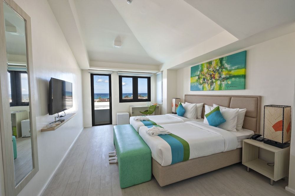 Lime Hotel Boracay 1