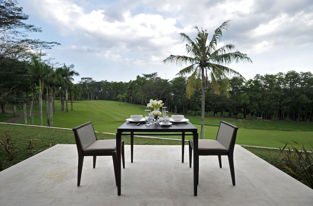 Djoglo Luxury Bungalow 4 estrellas en Malang
