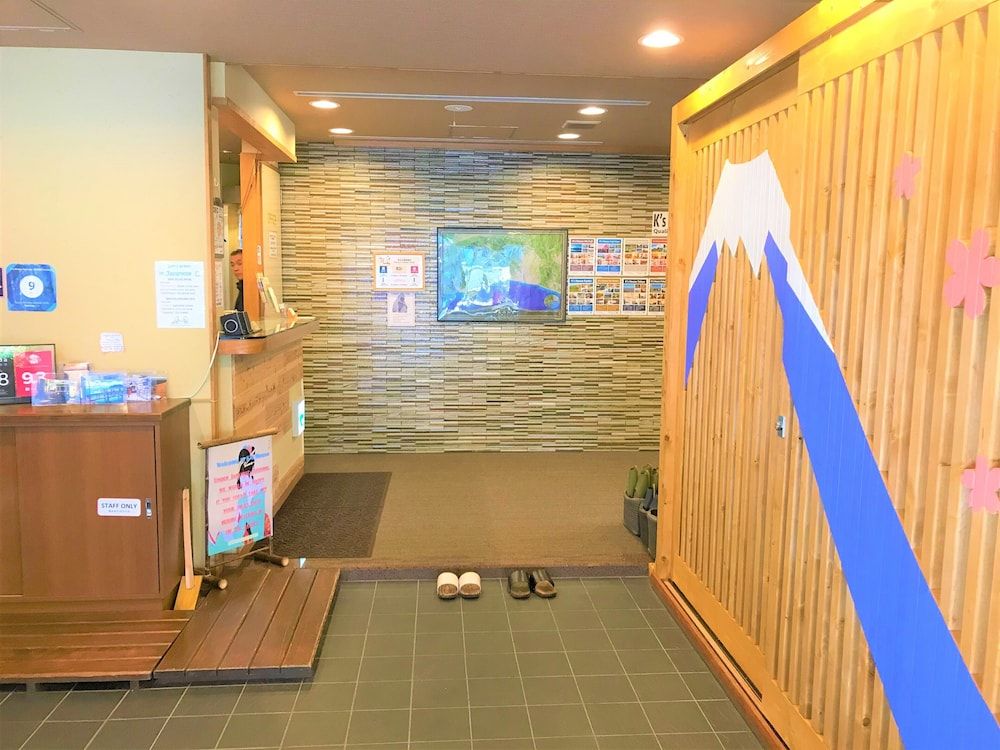 Onsen Hostel K's House Hakone 3