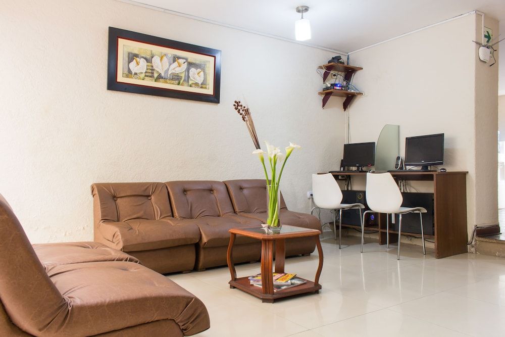 Hotel Country Trujillo 2