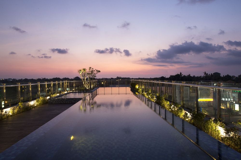 Hotel Santika Seminyak -1 estrellas en Seminyak