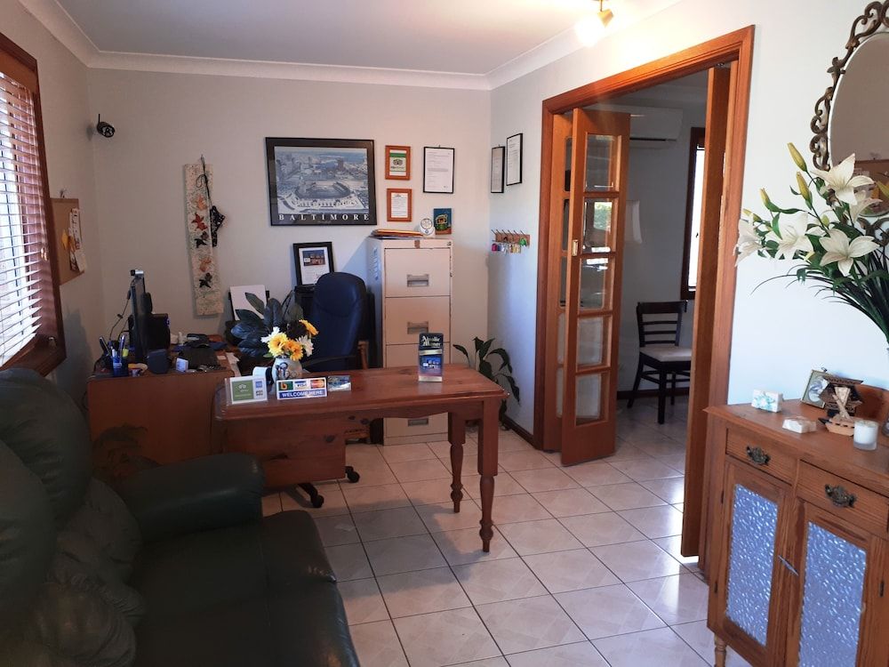 Ainslie Manor Bed and Breakfast 3