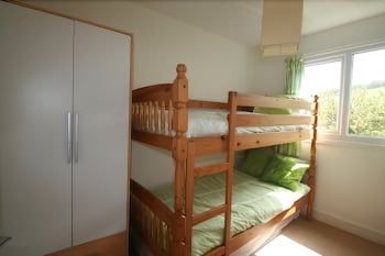 Freshwater Bay Holiday Cottages 3