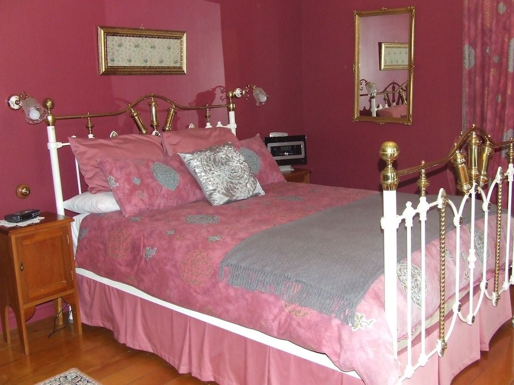 Tairoa Lodge & Cottage 2