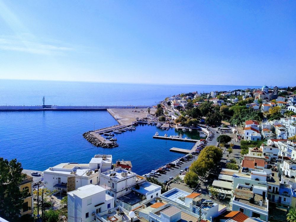 Kastro Hotel 2 étoiles à Agios Kirykos