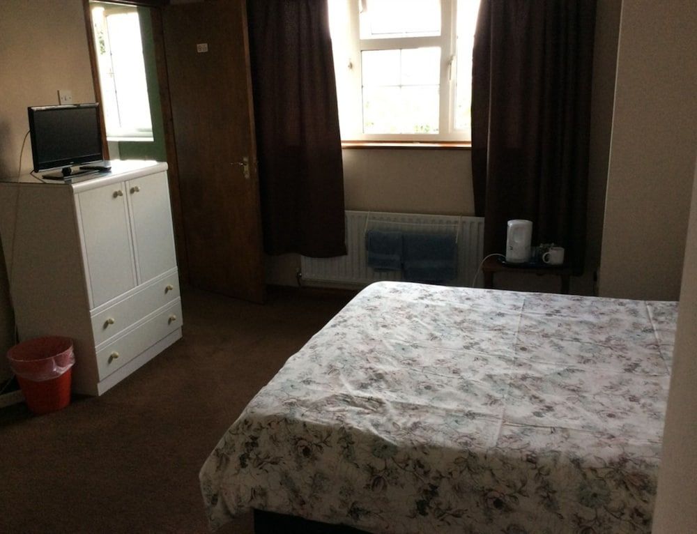 The Lodge Guest House 3