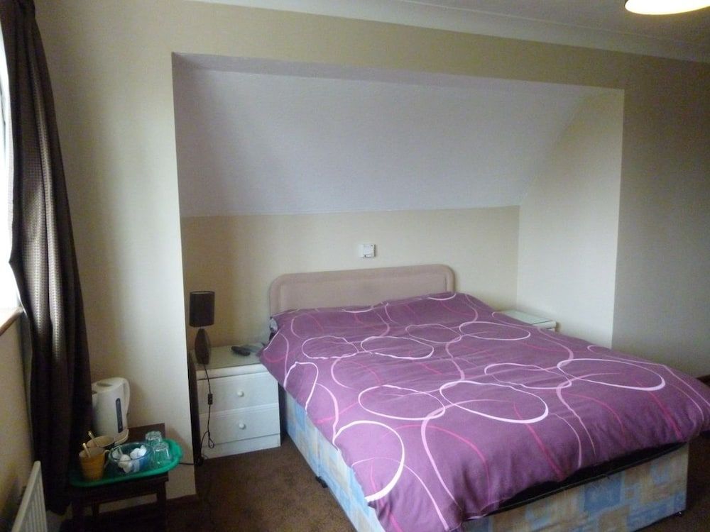 The Lodge Guest House 2