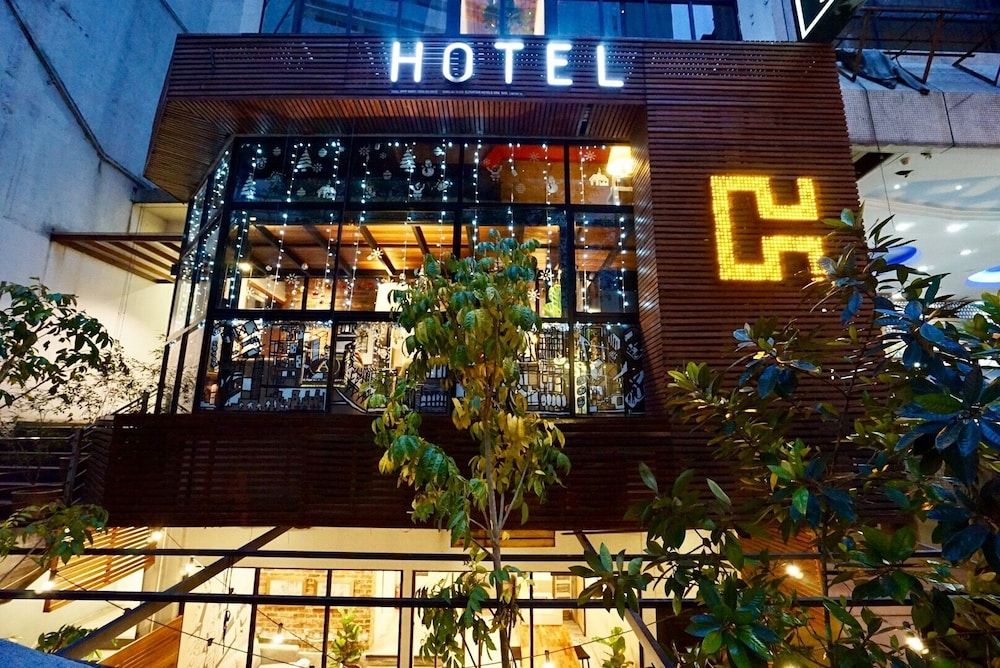 Chaos Hotel 1 Chaos Hotel 1