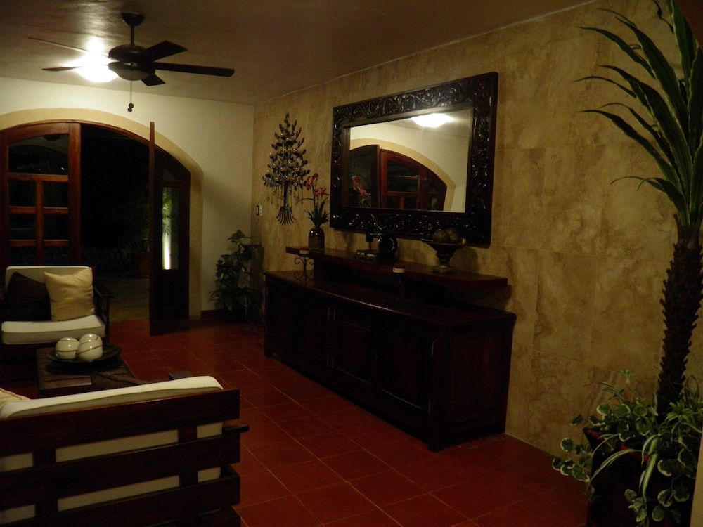 El Zaguán Colonial by GuruHotel 3