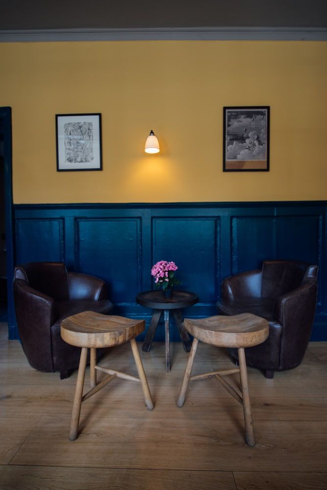 The Crown & Thistle 2