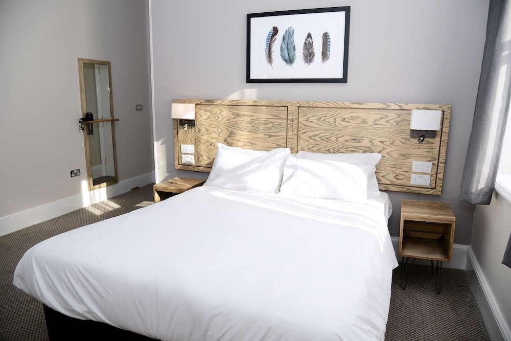 Grouse & Claret by Marston's Inns 3