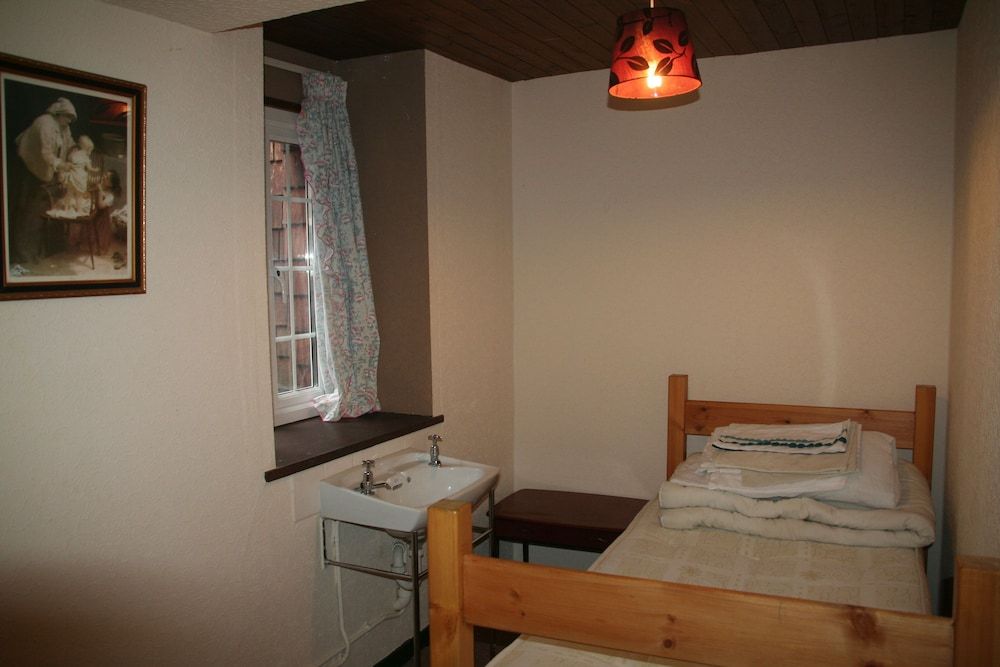 Lledr House - Hostel 3