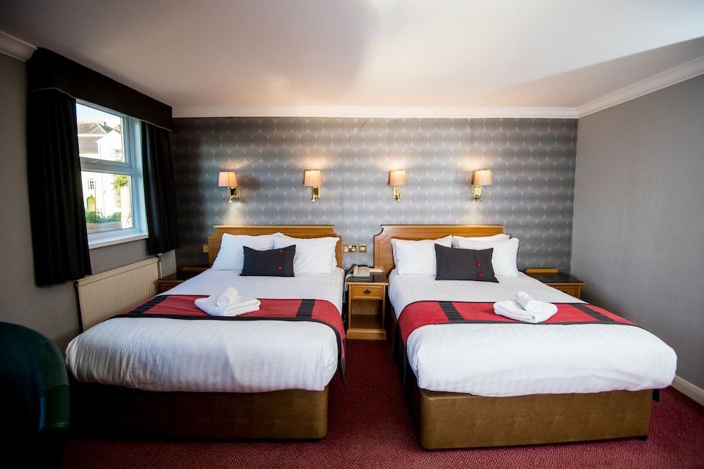 The Ivy Bush Royal Hotel By Compass Hospitality 3