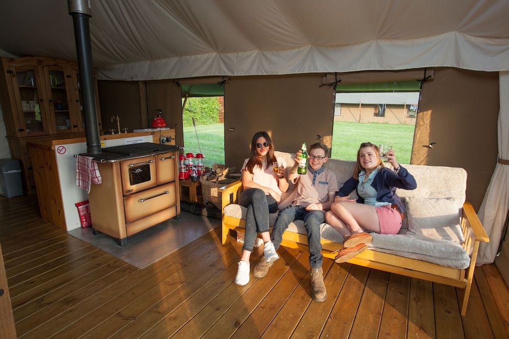 Dawn Chorus Holidays 3