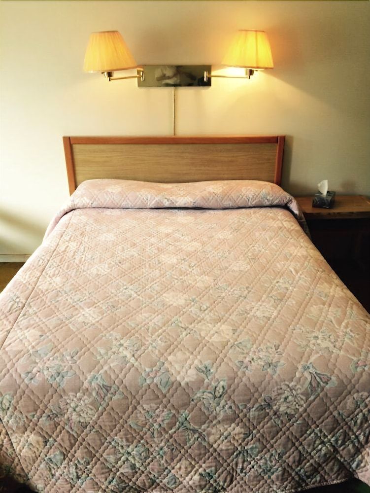 Town N Country Motor Inn 3