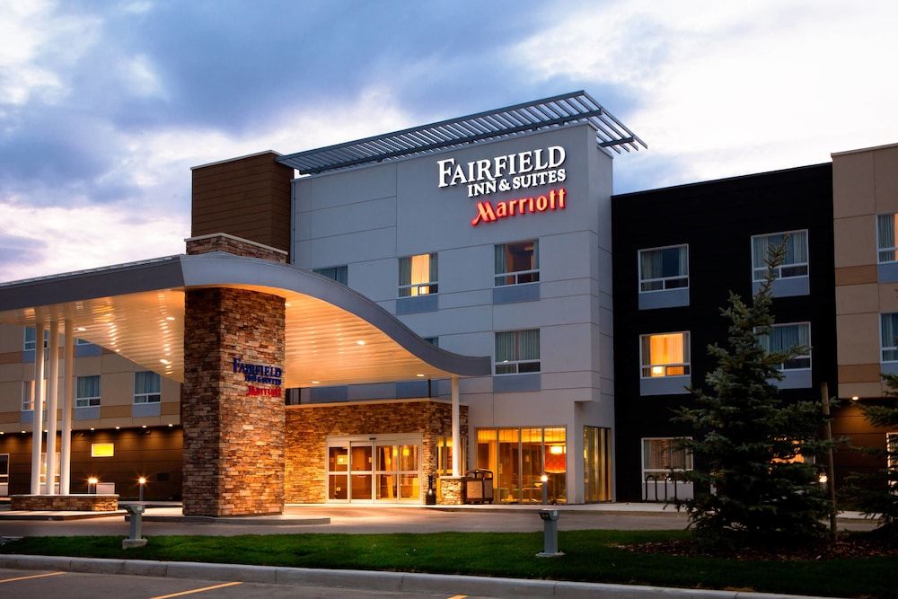 Fairfield Inn & Suites by Marriott Lethbridge 1