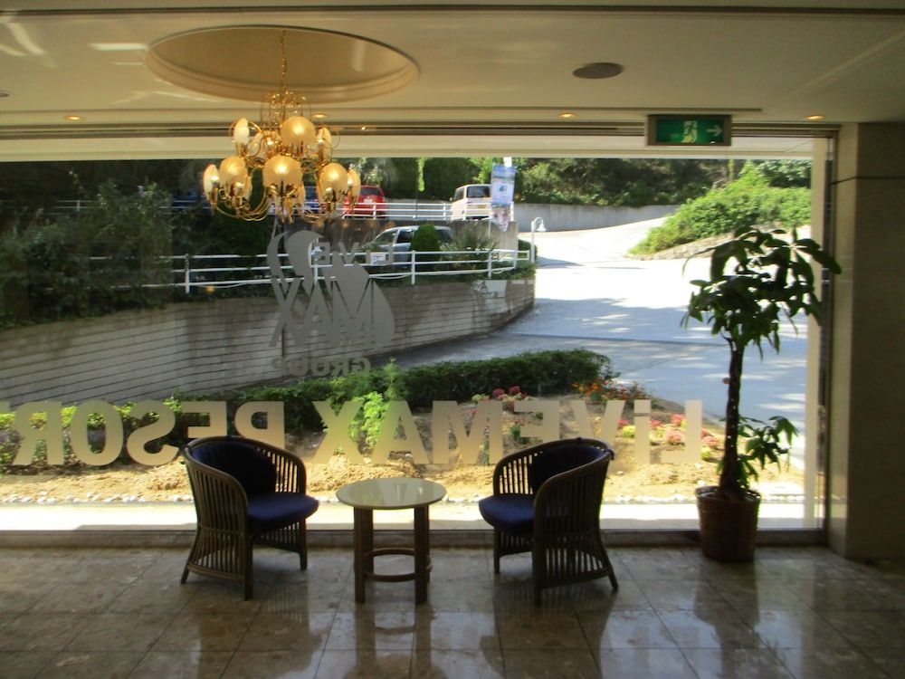 Livemax Resort Setouchi Seafront 2