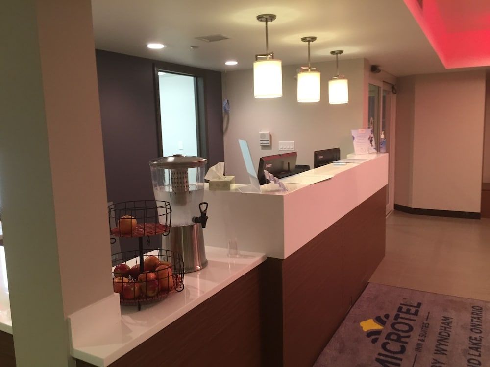 Microtel Inn & Suites by Wyndham Kirkland Lake 3