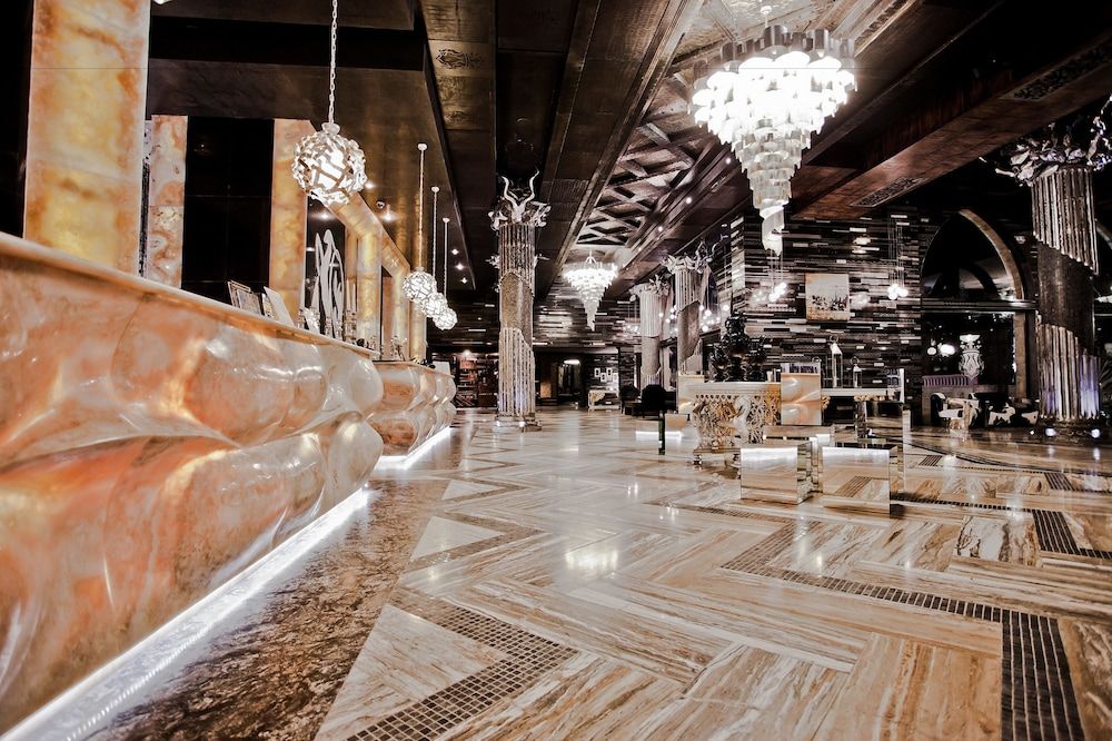 Royal Castle Design & SPA Hotel 3