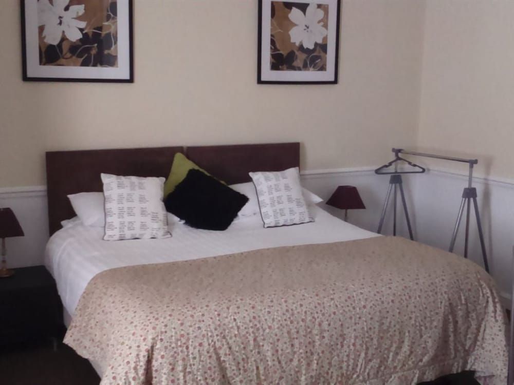 Budget Lodge 2 Budget Lodge 2