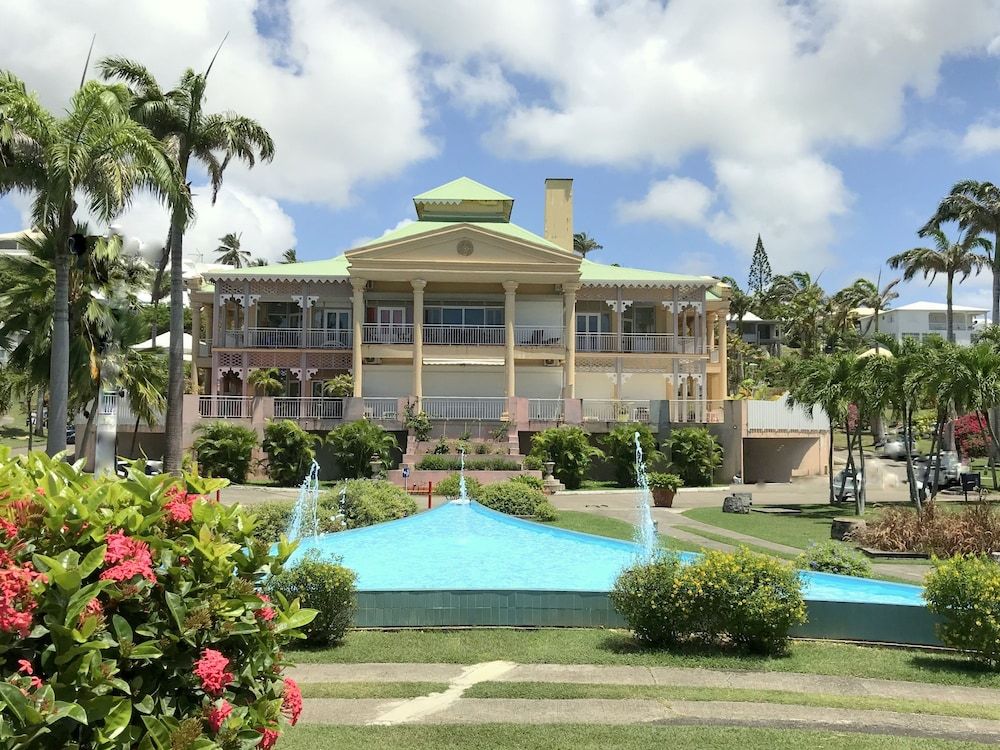 Ti. Maanga vue mer et pieds dans l'eau 3