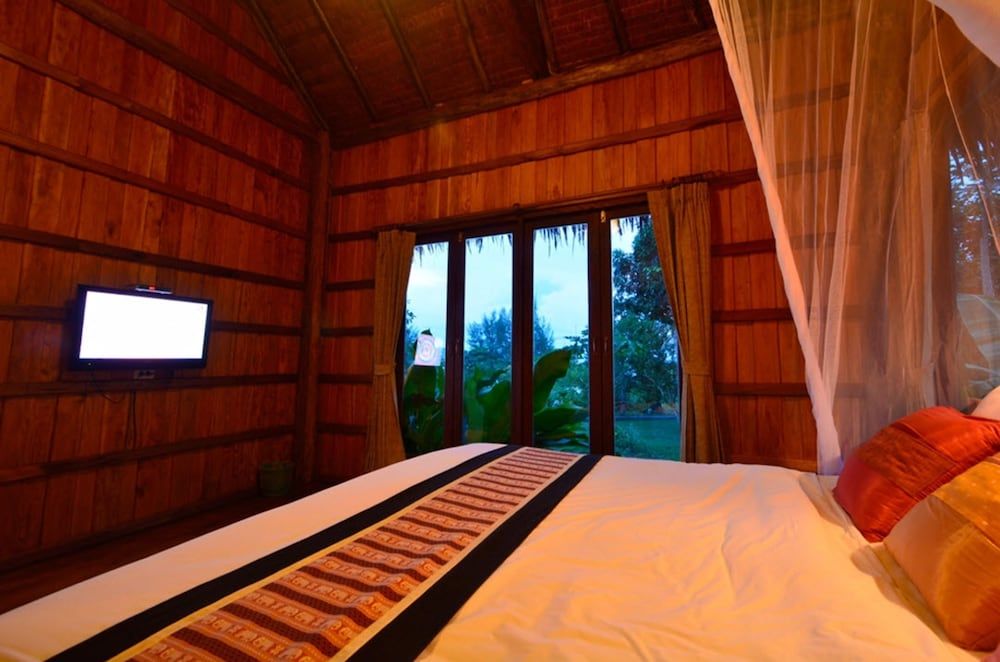 Thiw Son Beach Resort 3