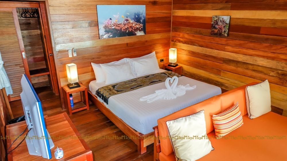 Ten Moons Lipe Resort 3 Ten Moons Lipe Resort 3