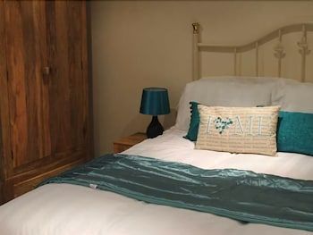 We Three Loggerheads 2