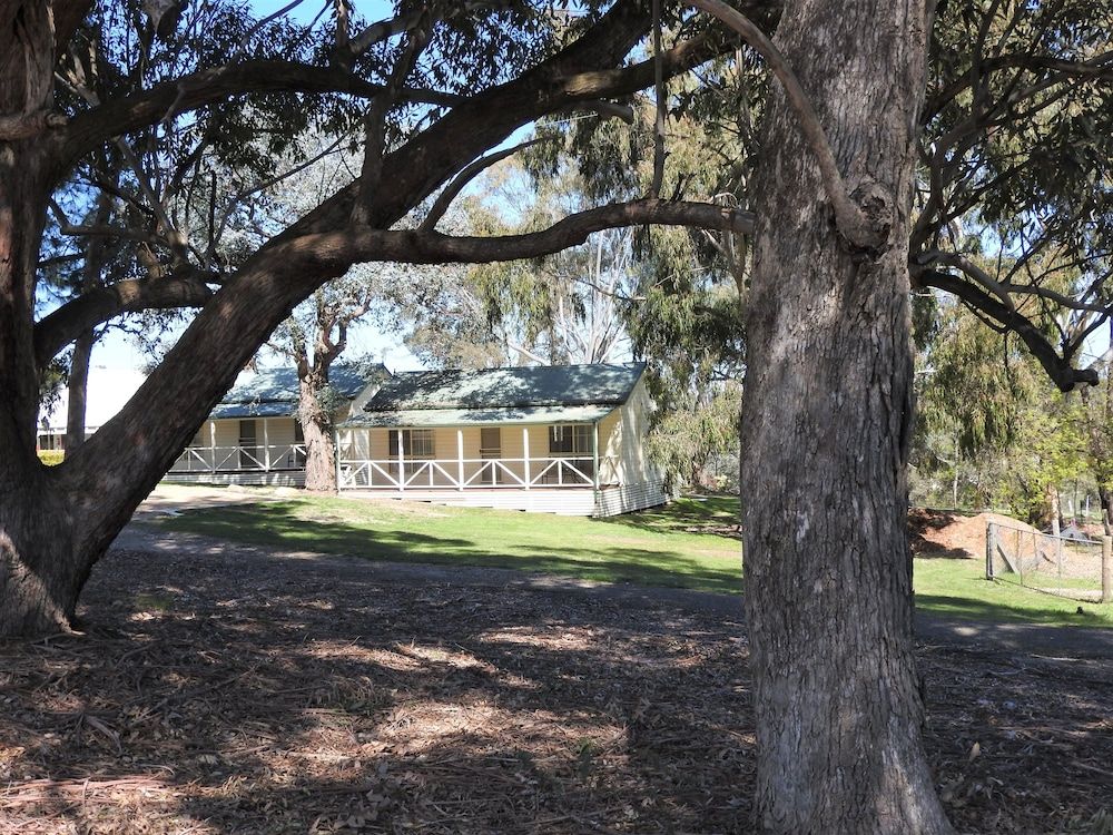 Golden Heritage Cottages